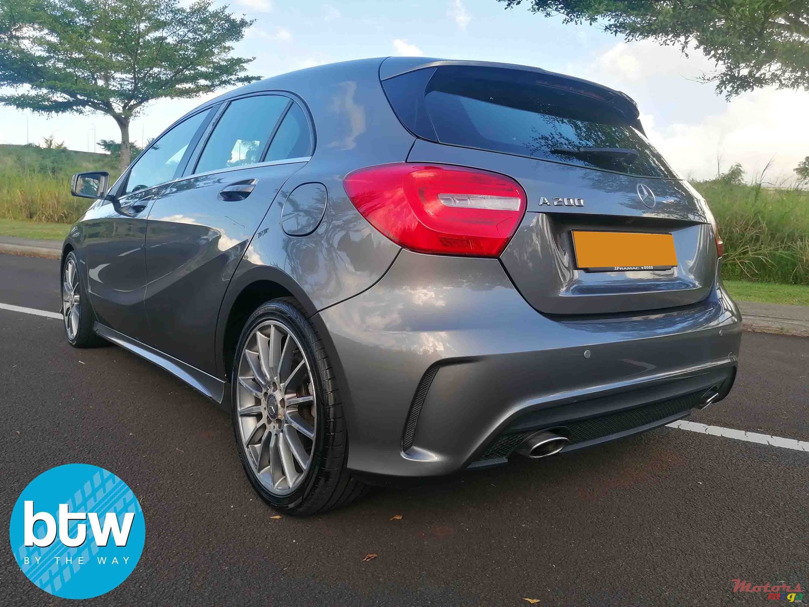 2013' Mercedes-Benz A 200 photo #2