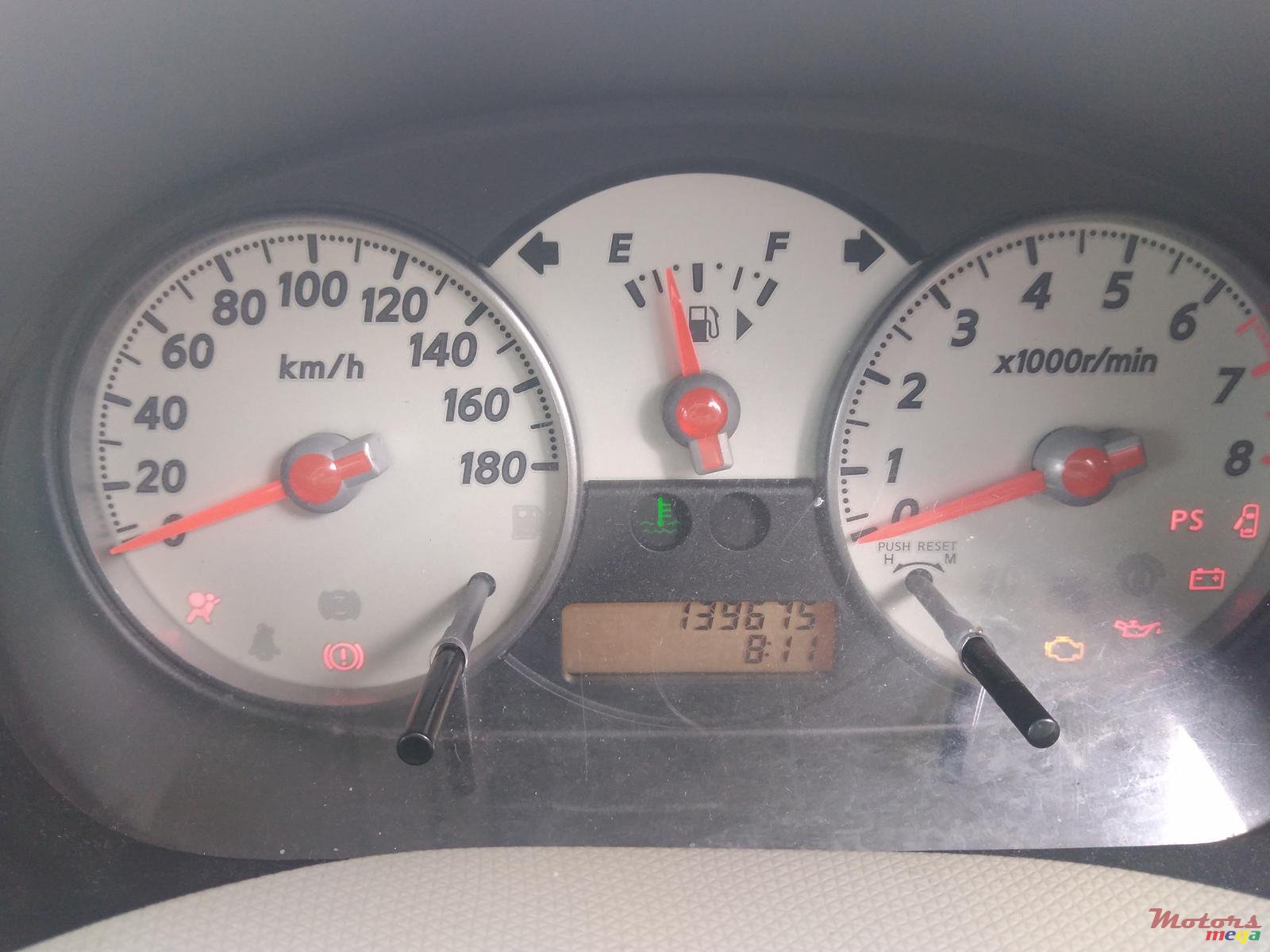 2011' Nissan March photo #3