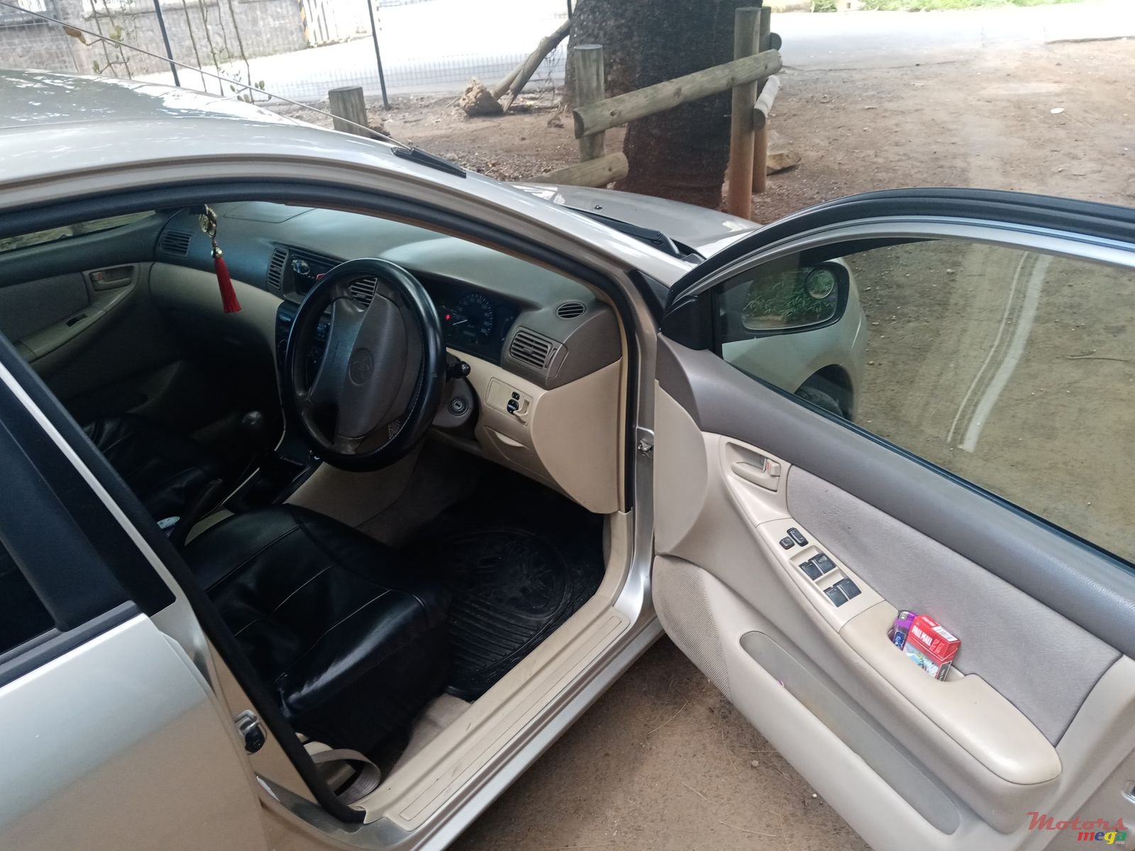 2002' Toyota Corolla photo #6