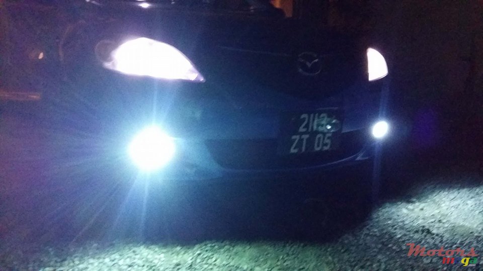 2005' Mazda 3 photo #6