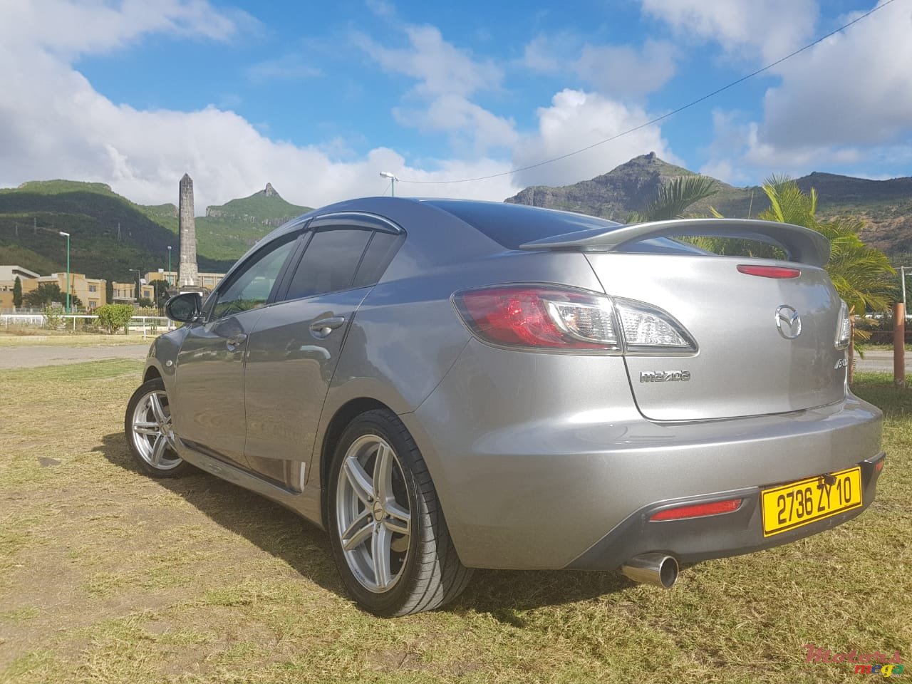 2010' Mazda 3 Axela photo #6