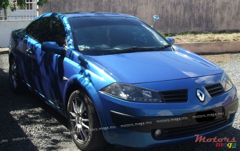 2006' Renault Megane Decapotable photo #2