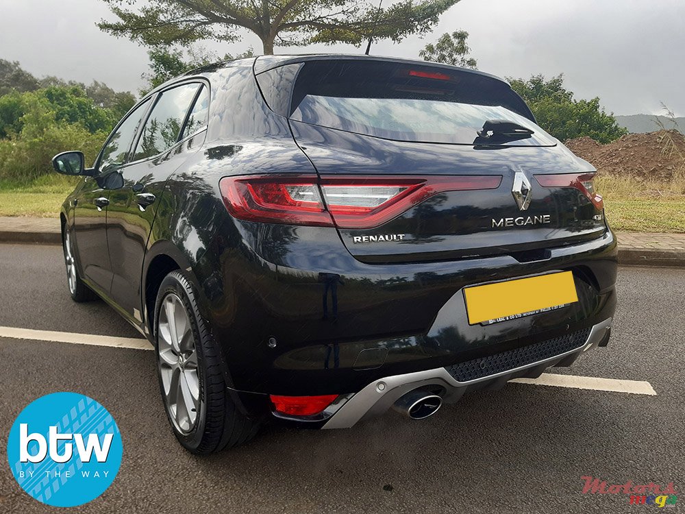 2017' Renault Megane photo #3