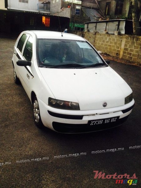 2002' Fiat Punto photo #5