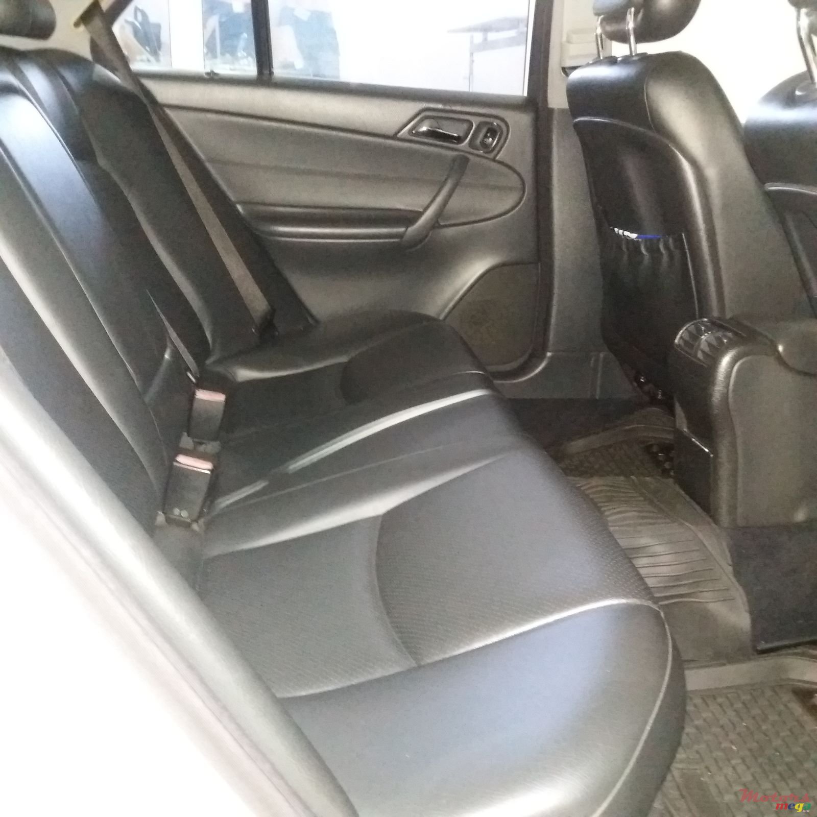 2003' Mercedes-Benz CL 220 photo #2