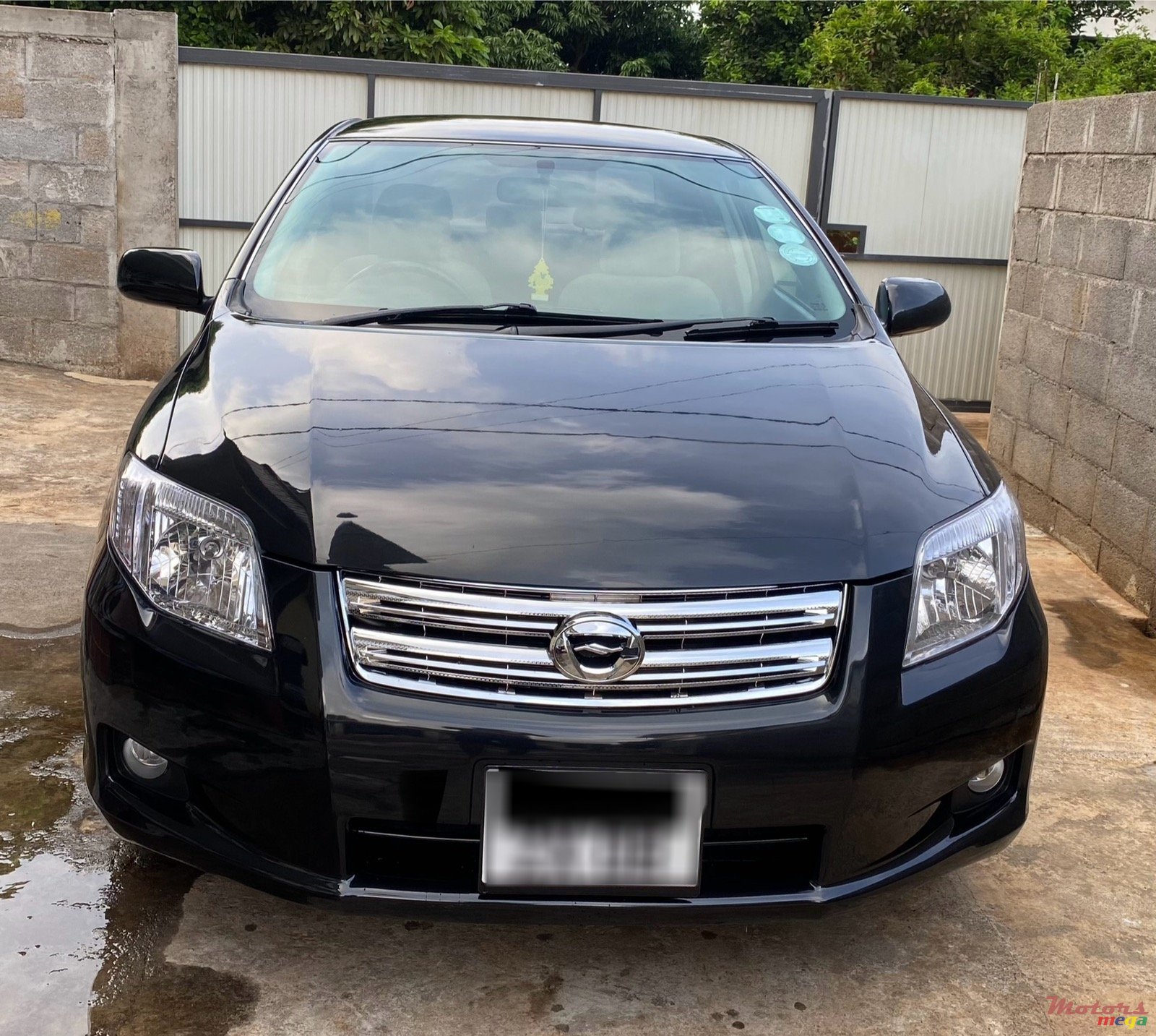 2008' Toyota Axio photo #1