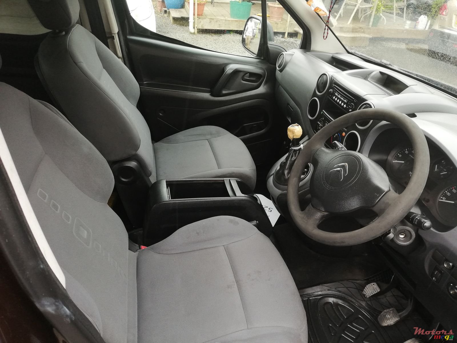 2013' Citroen Berlingo photo #2