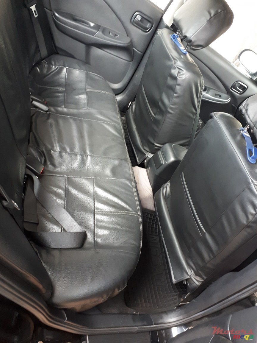 2011' Nissan Sunny photo #3