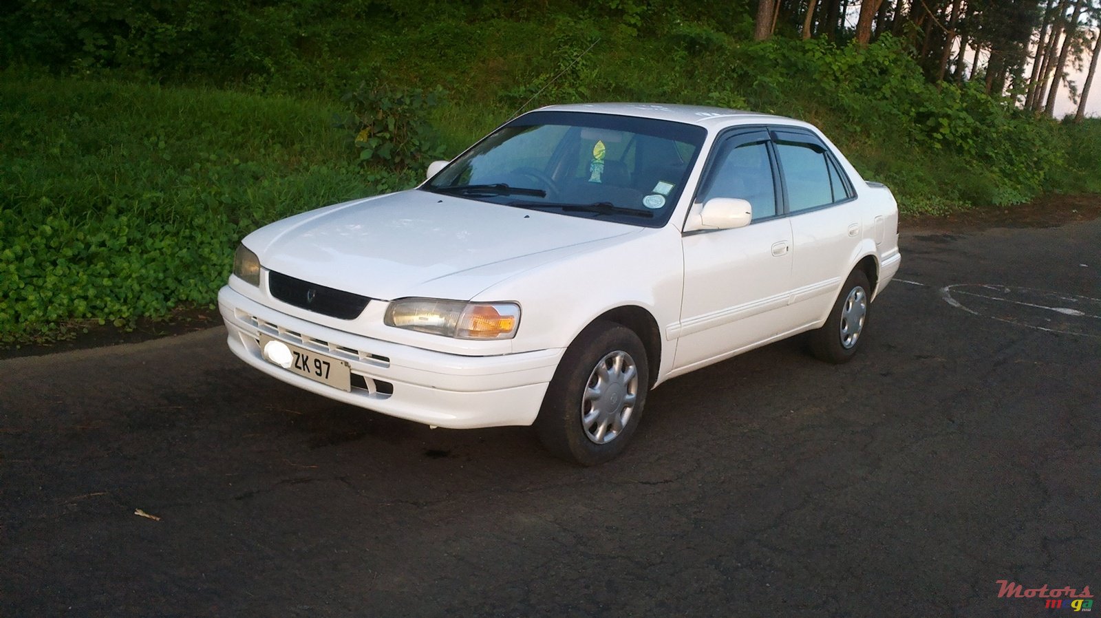 1997' Toyota Corolla photo #2