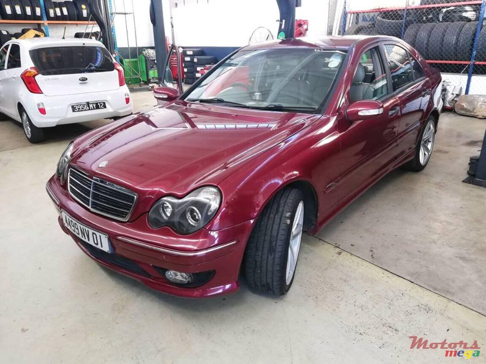2001' Mercedes-Benz C220 photo #5
