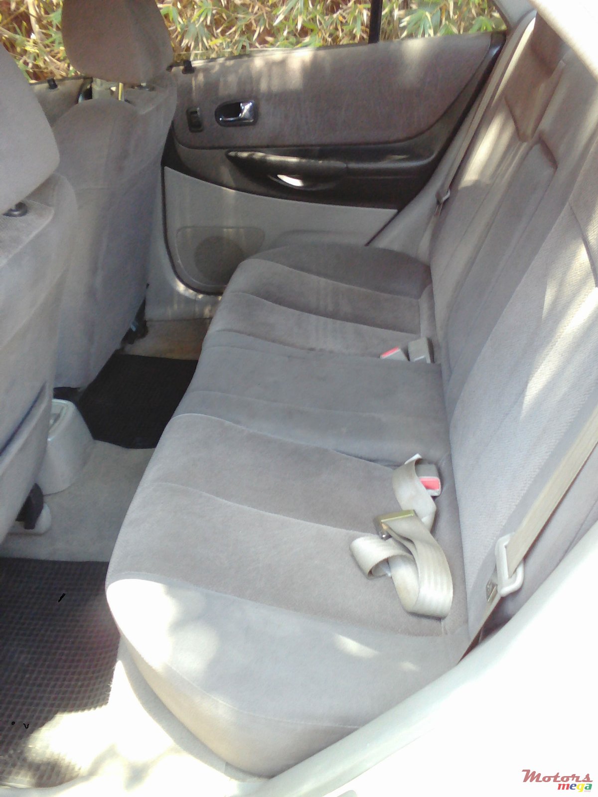 2002' Mazda 323 photo #4