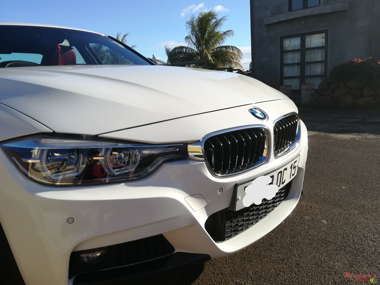 2015' BMW 3 Series photo #3