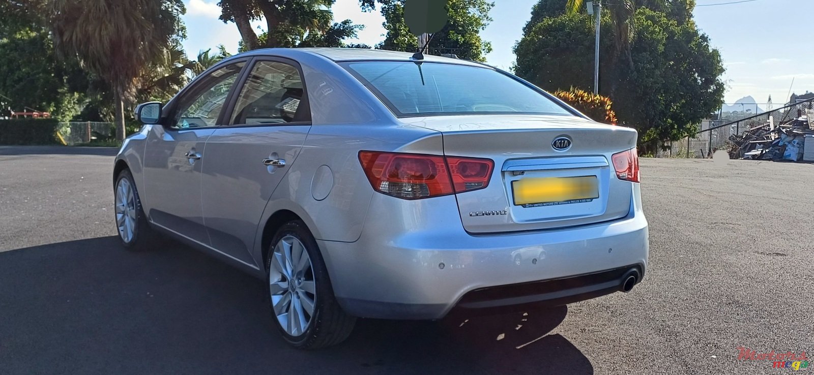 2011' Kia Cerato photo #3