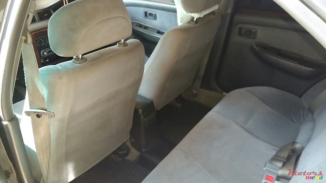 1999' Nissan Sunny photo #3