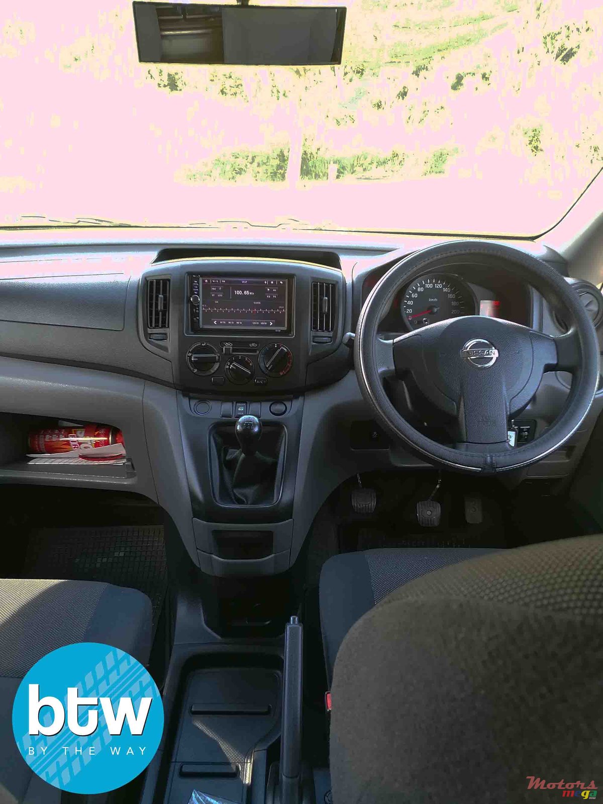 2018' Nissan NV photo #5