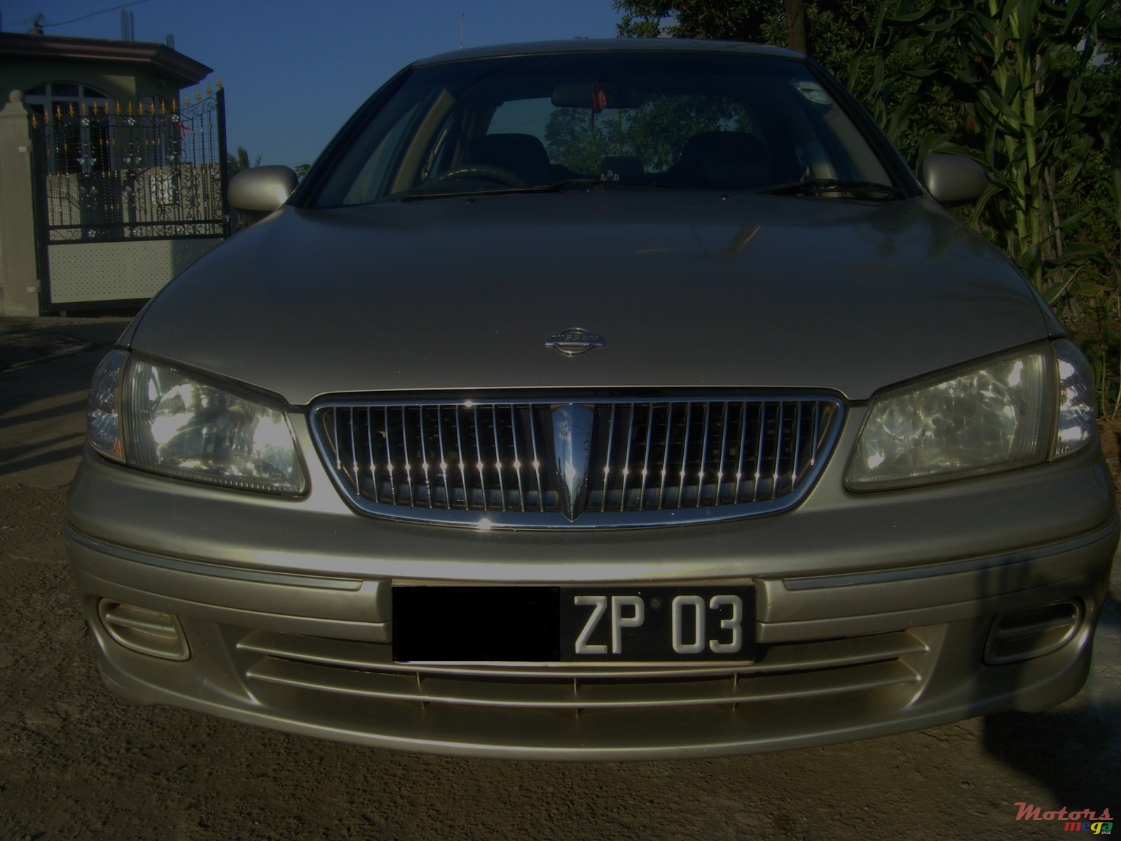 2003' Nissan Sunny photo #3