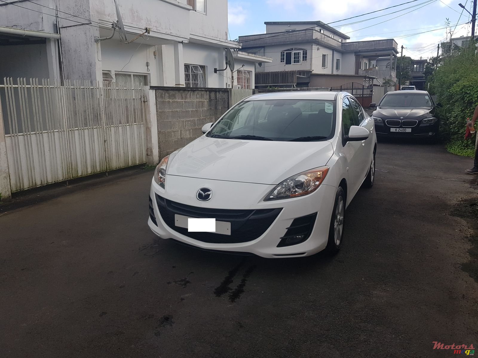 2011' Mazda 3 photo #2