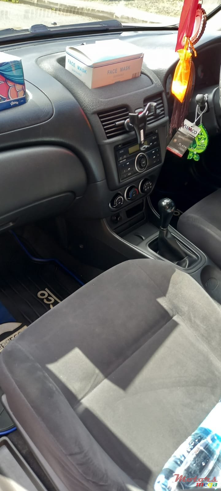 2012' Nissan photo #4