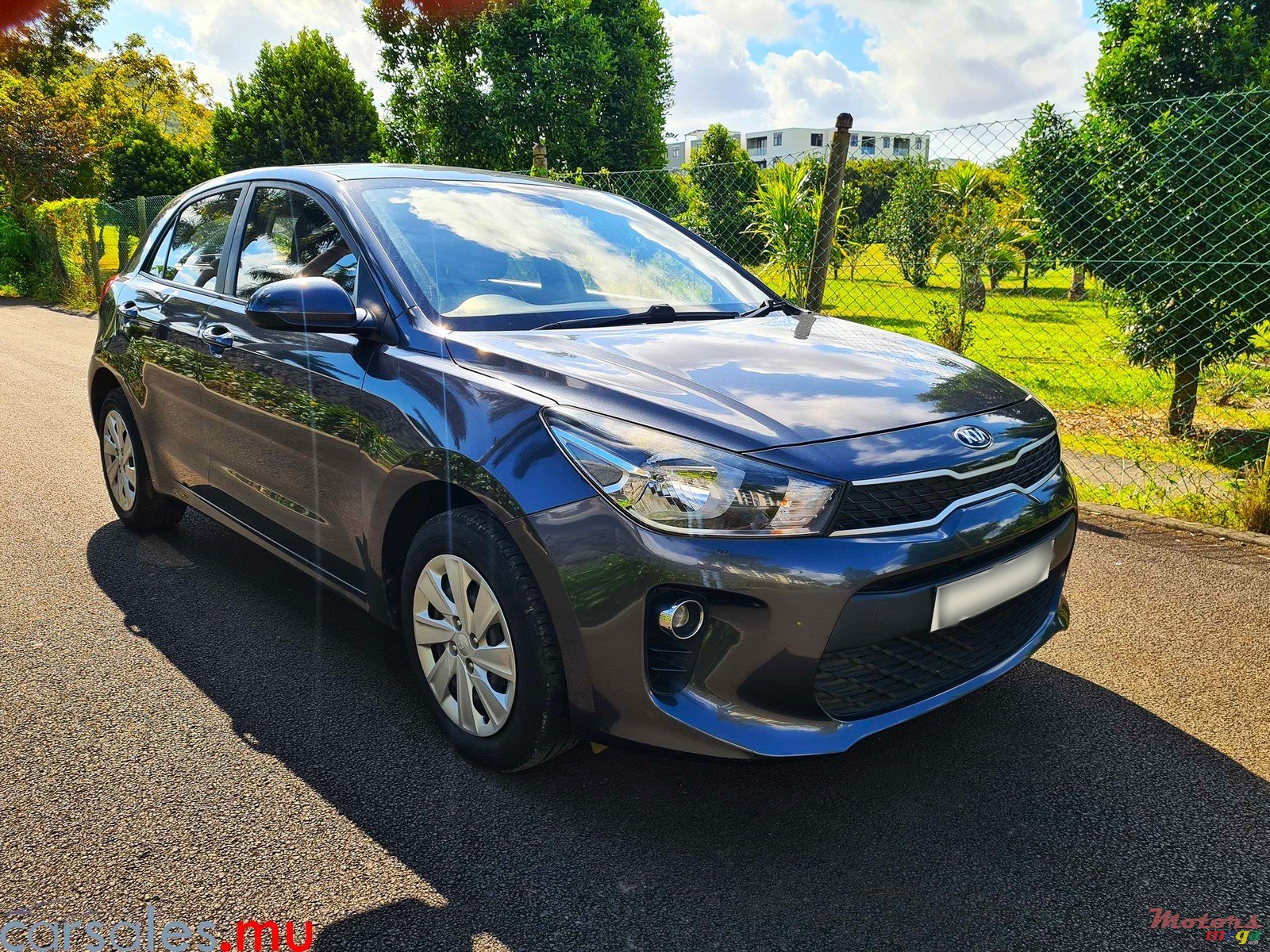 2017' Kia Rio 1.2 Hatchback photo #1