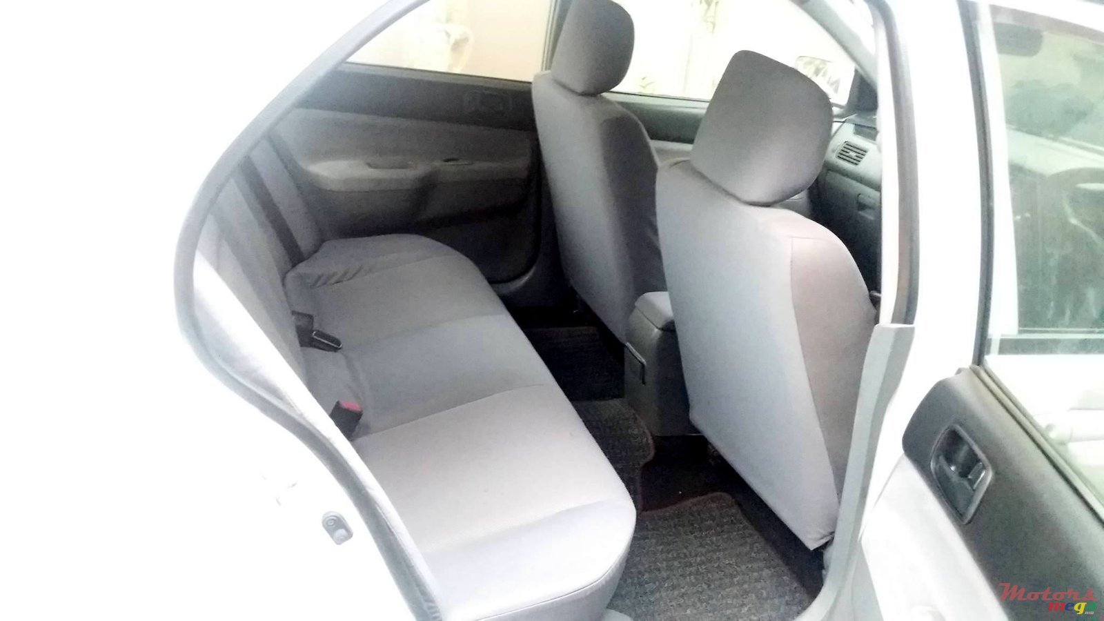 2008' Mitsubishi Lancer GLX photo #7