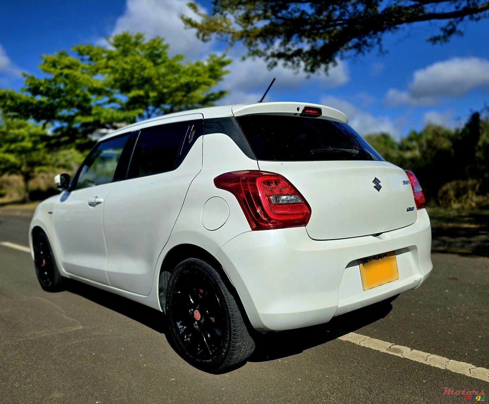 2017' Suzuki Swift Special Edition photo #5