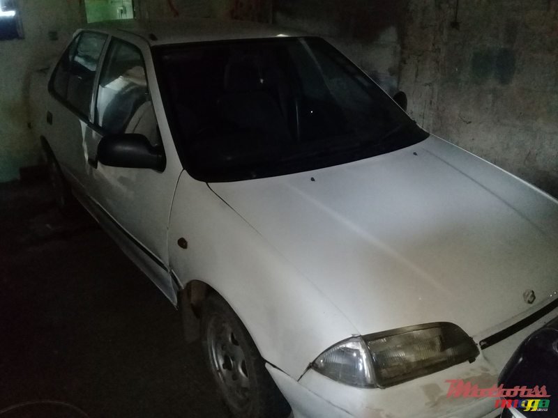 1992' Suzuki Esteem photo #3