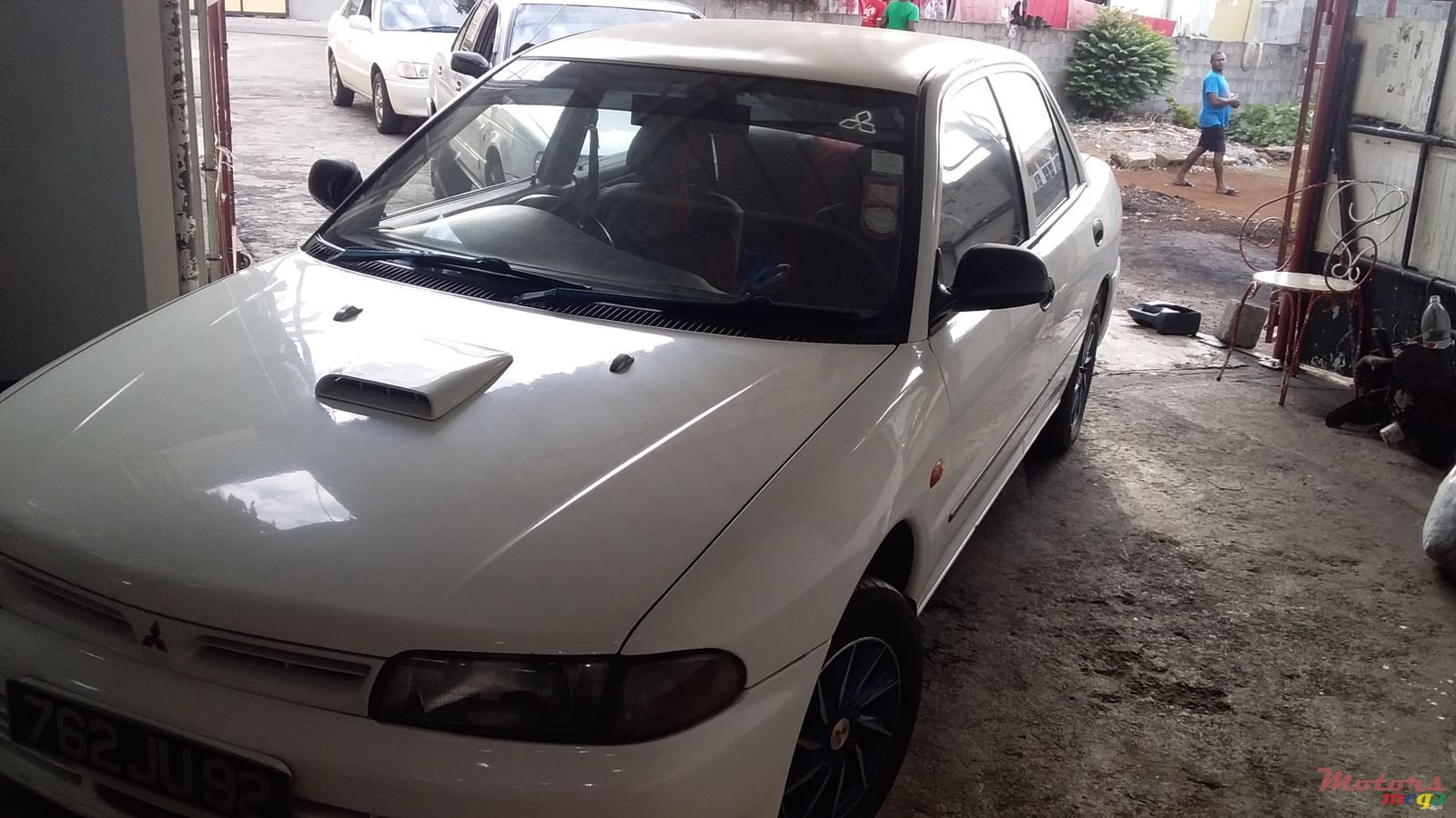 1992' Mitsubishi Lancer photo #4