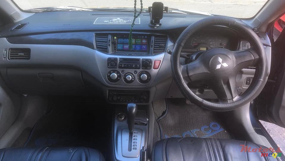 2008' Mitsubishi Lancer photo #1