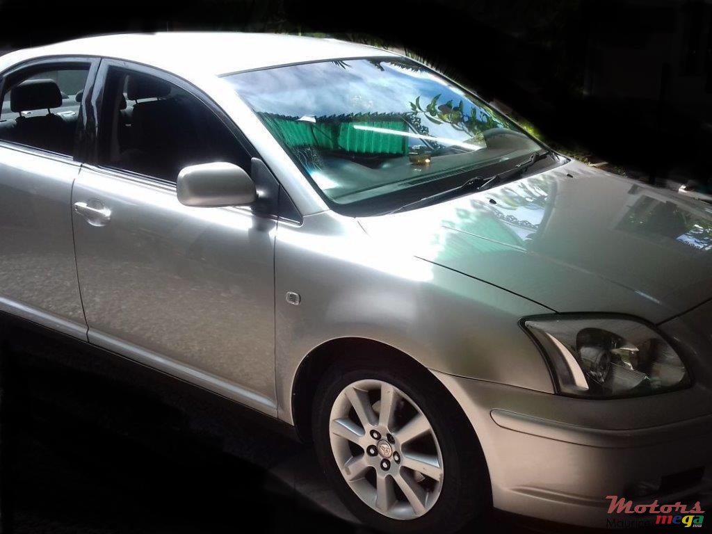 2008' Toyota Avensis No modif photo #2