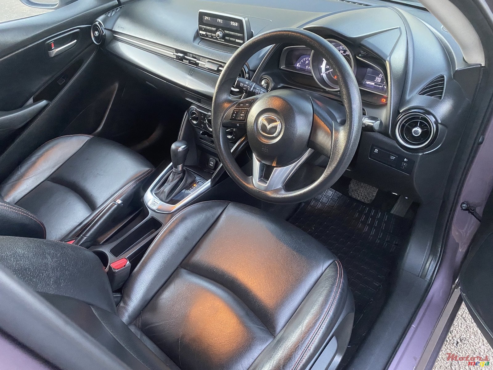 2015' Mazda 2 Sky-Active photo #6