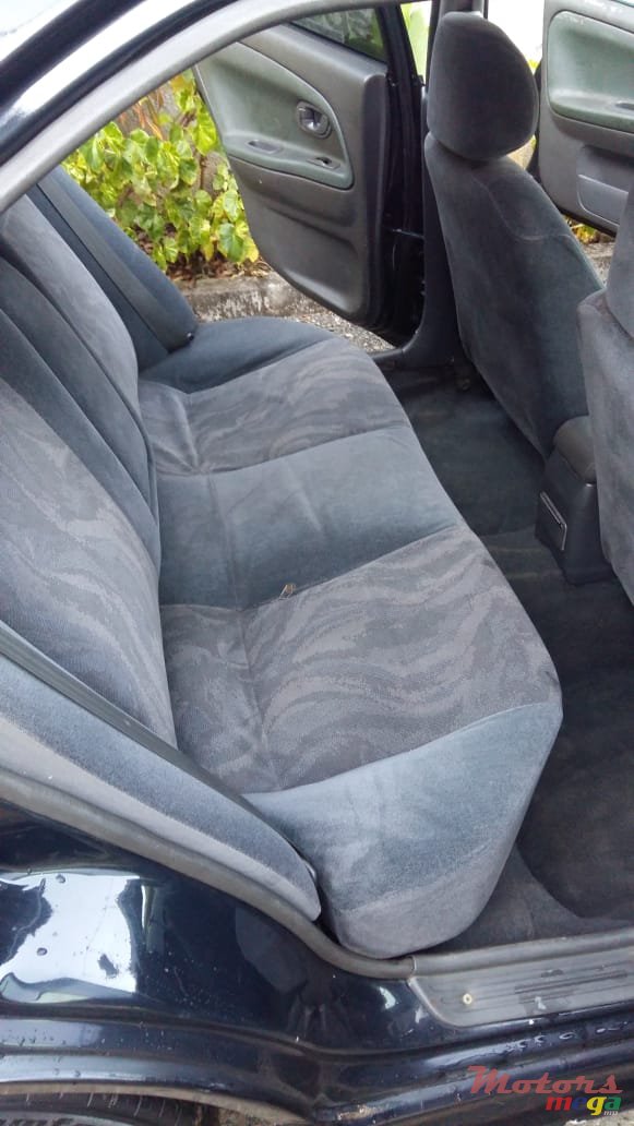 1999' Mitsubishi Lancer photo #4