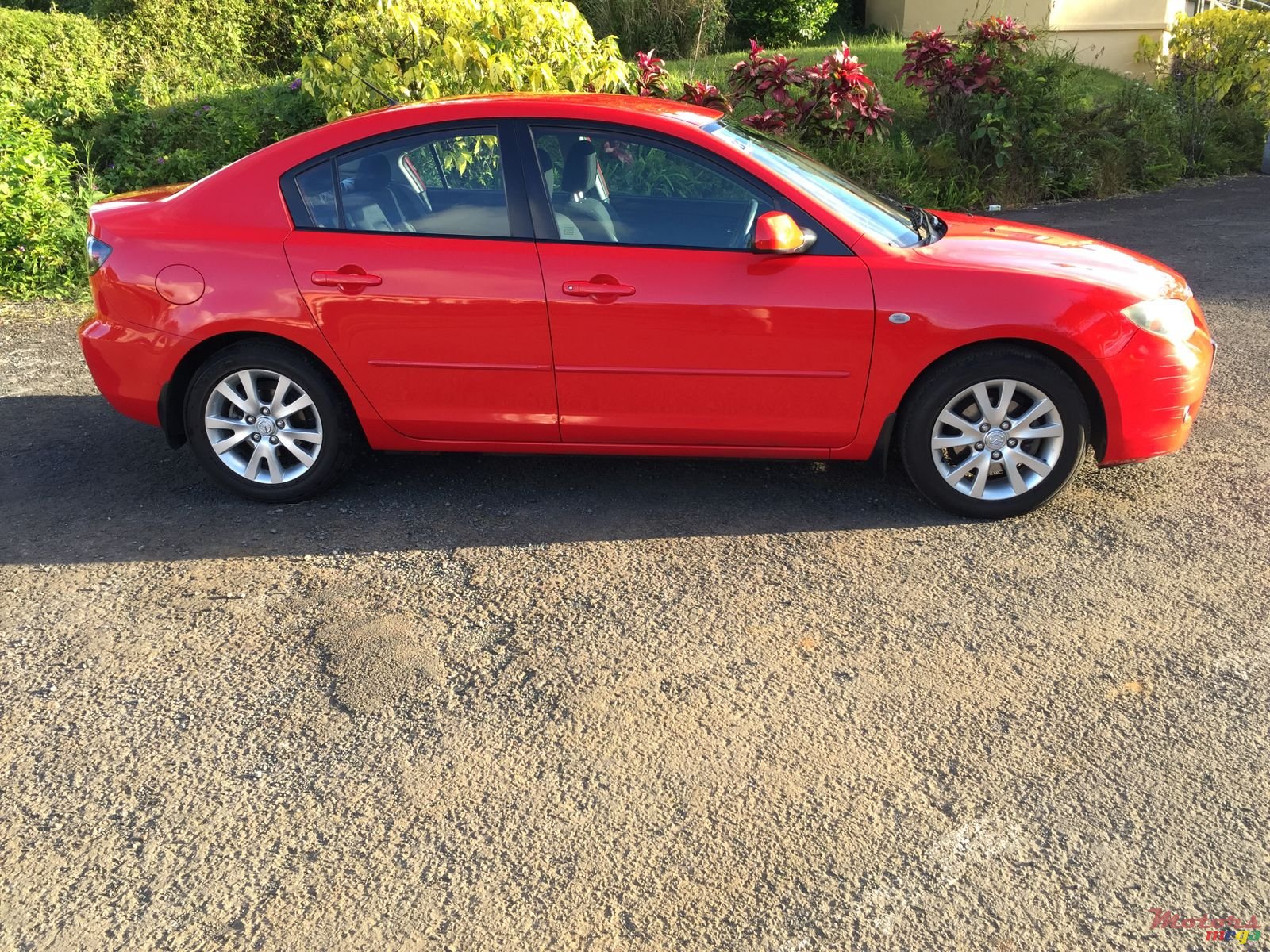 2009' Mazda 3 photo #2