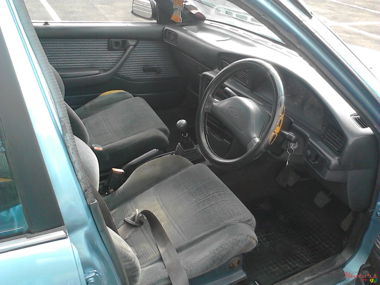 1992' Toyota Corona photo #3