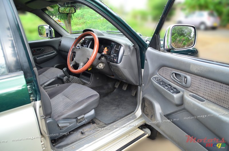 2006' Mitsubishi L200 photo #6