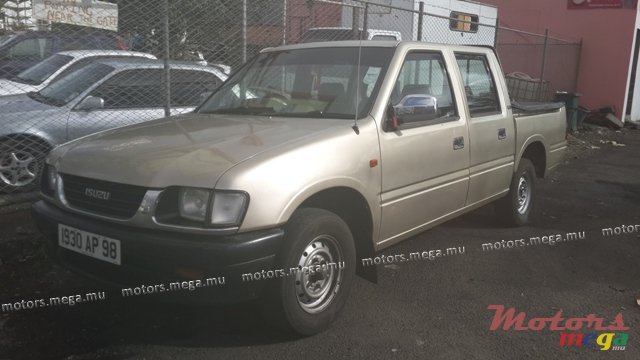 1998' Isuzu 2x4 photo #1