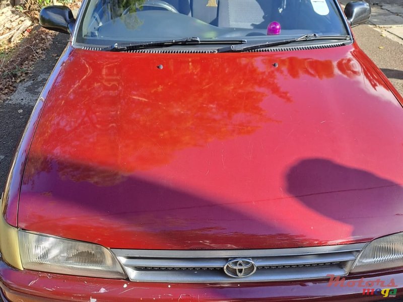 1992' Toyota Corolla photo #2