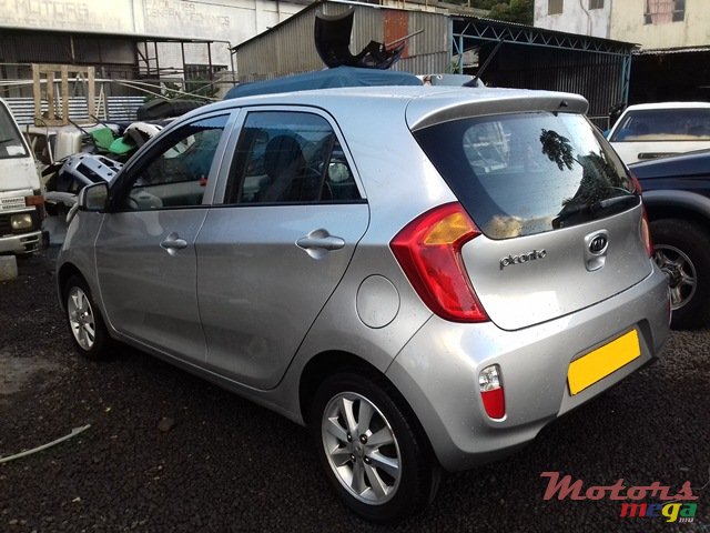 2012' Kia Picanto photo #3