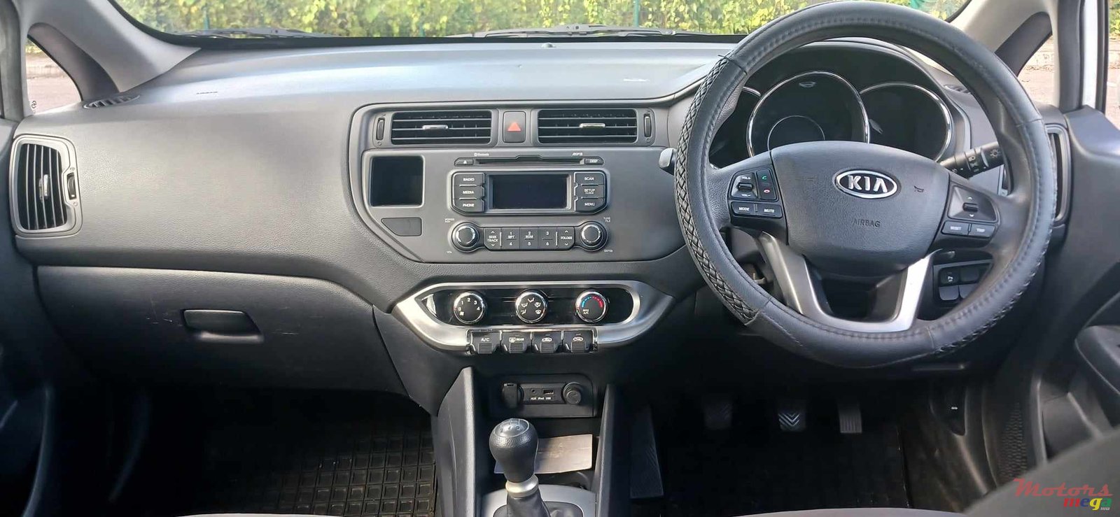 2012' Kia Rio photo #7