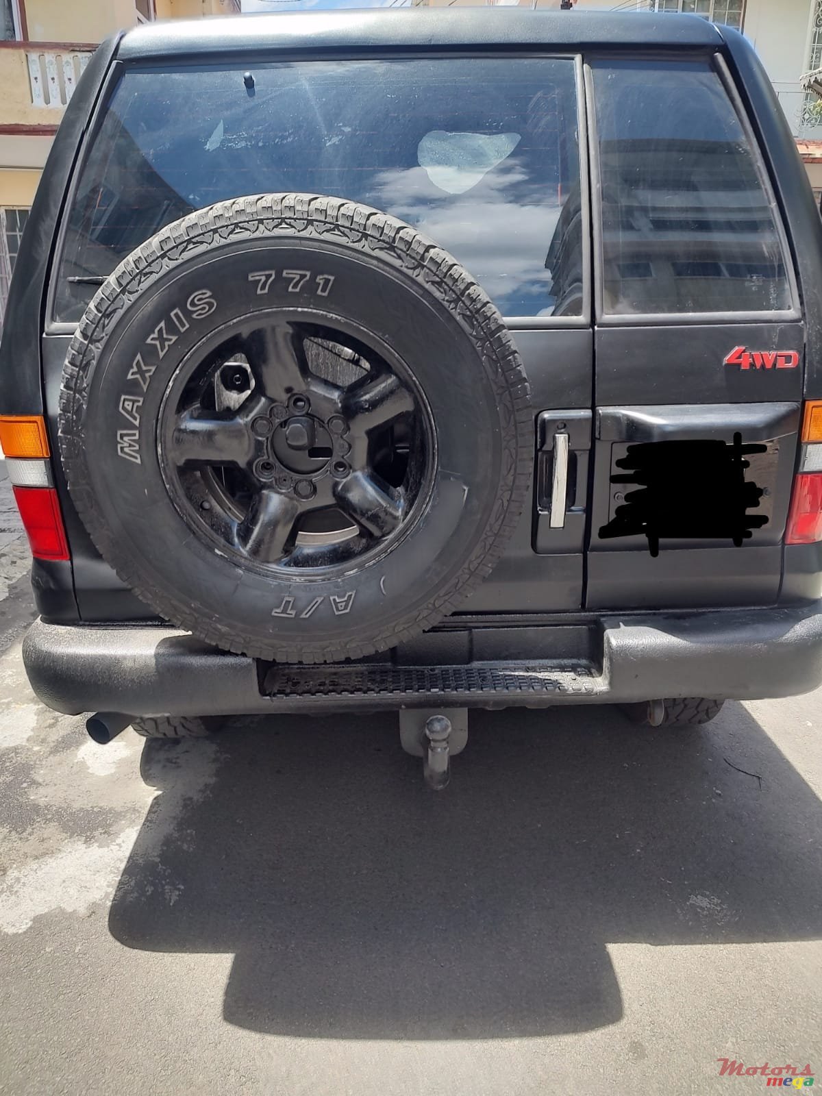 2002' Isuzu Trooper photo #4