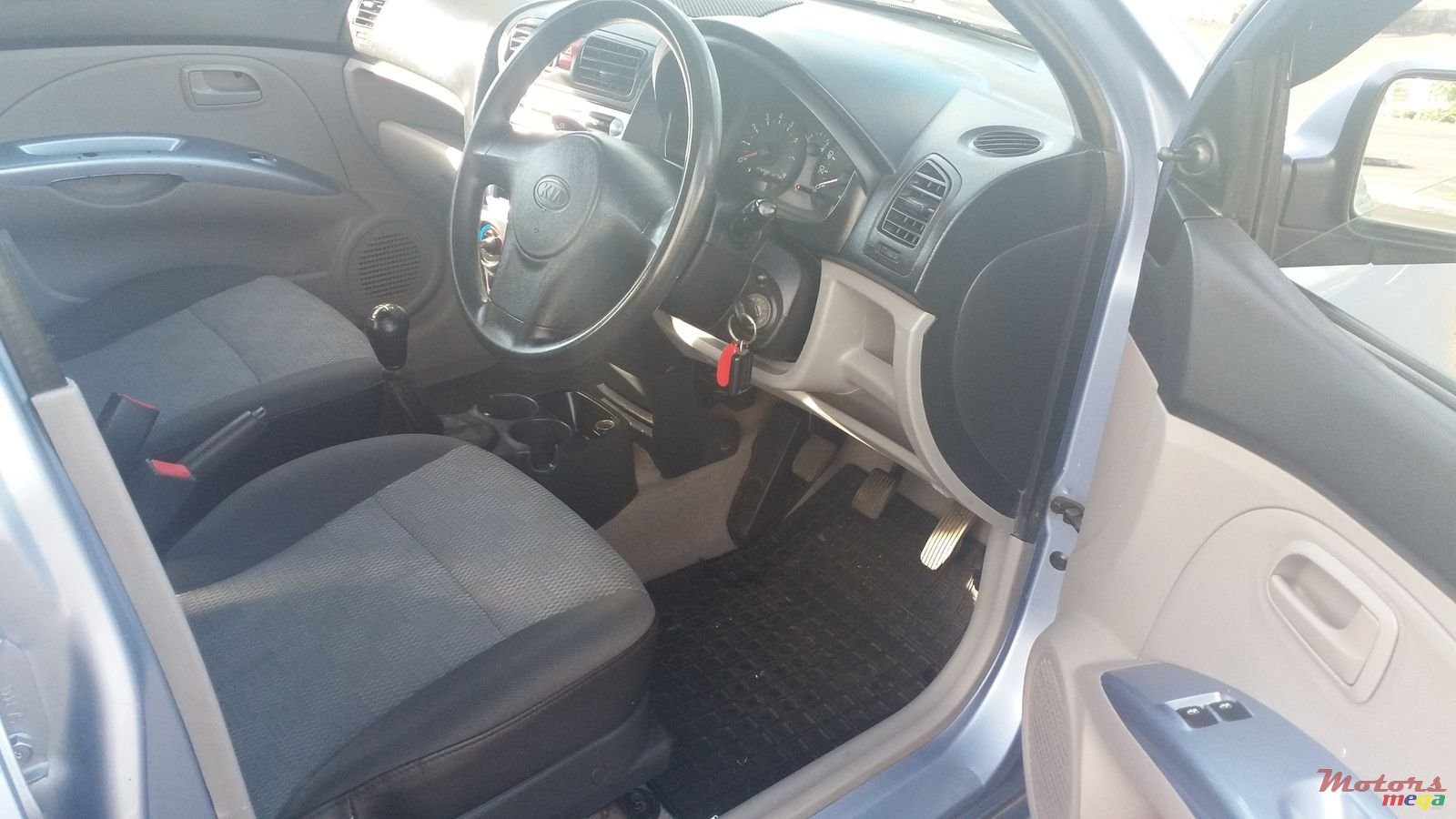 2004' Kia Picanto photo #3