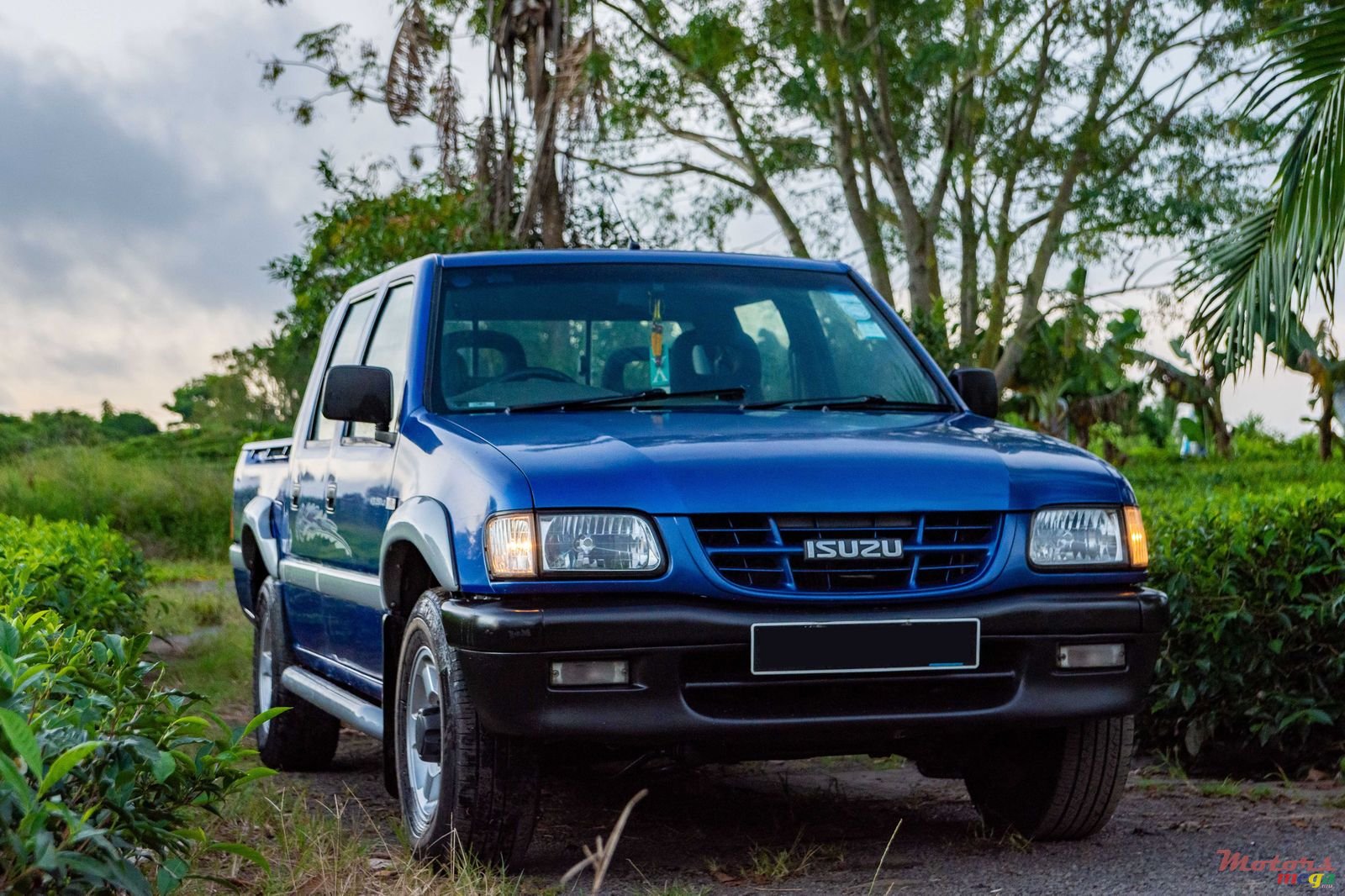 2003' Isuzu KB Series 250 4x2 Turbo photo #2