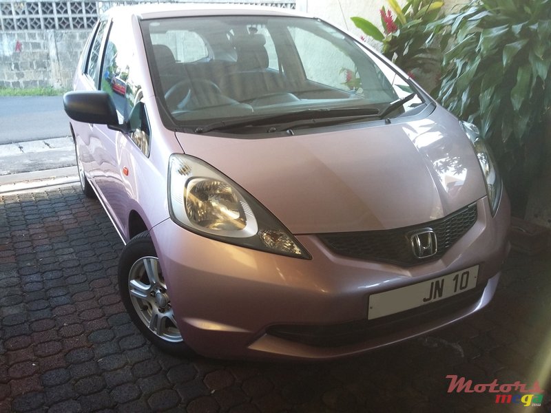 2010' Honda Fit photo #6