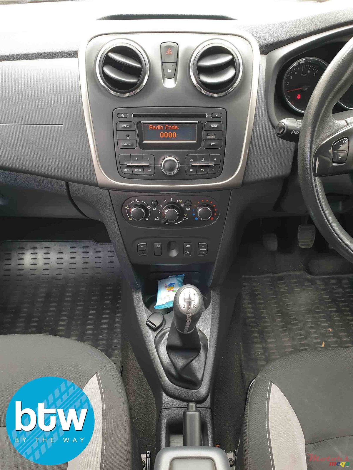 2014' Renault Sandero StepWay photo #6