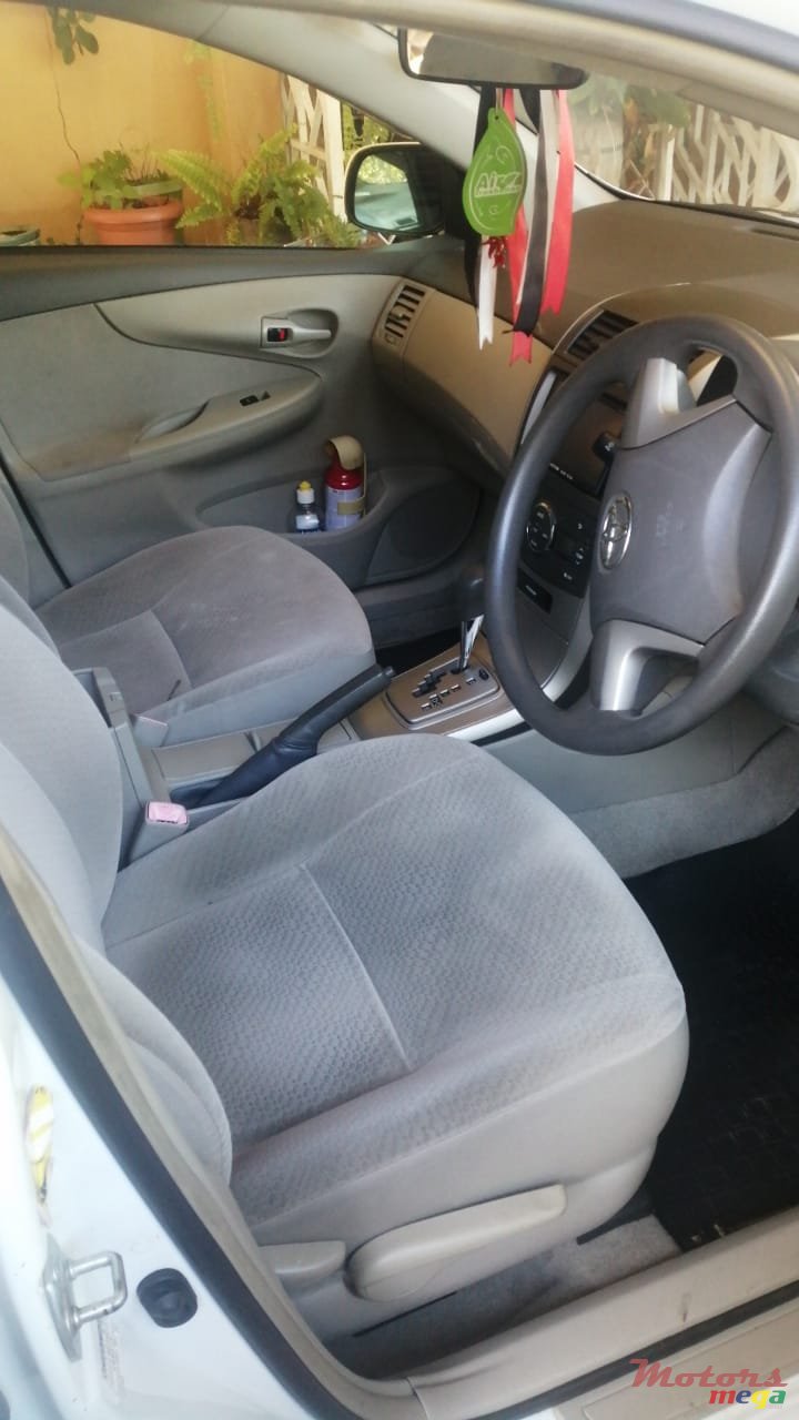 2011' Toyota Axio photo #4