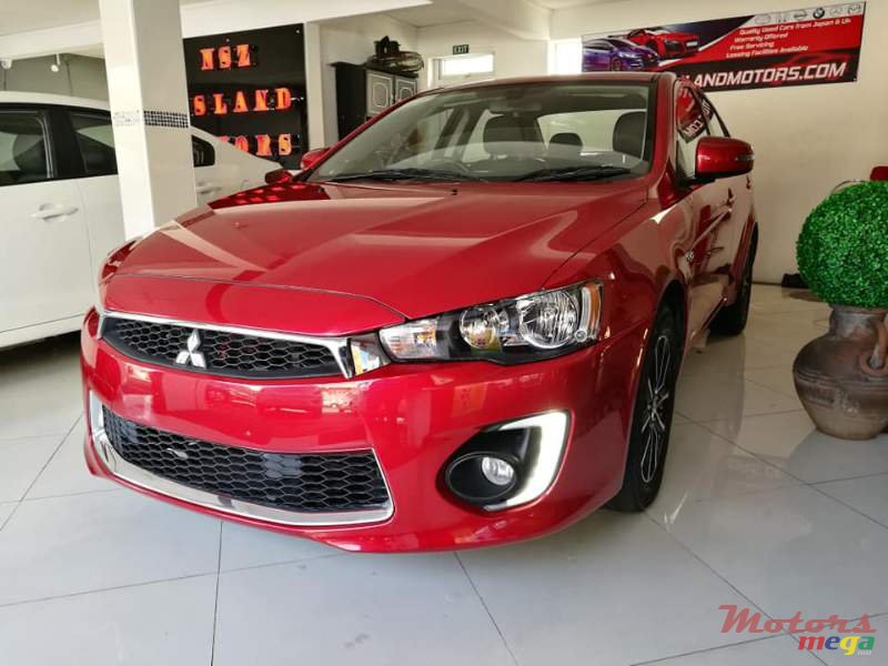 2016' Mitsubishi Lancer Ex photo #3