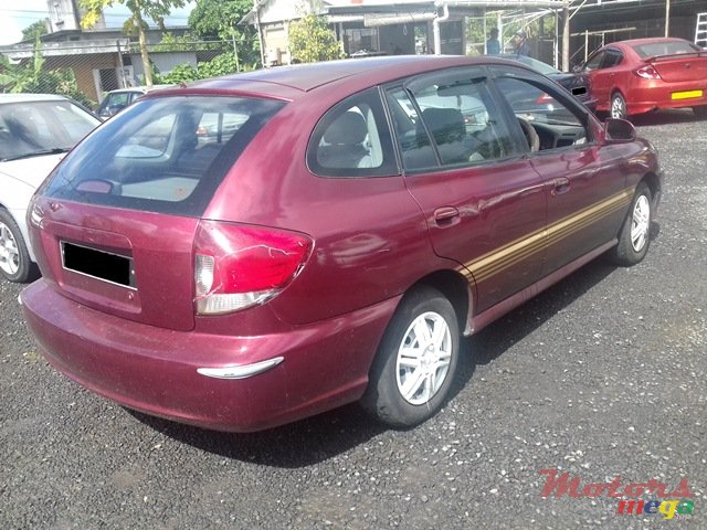 2004' Kia Rio photo #5