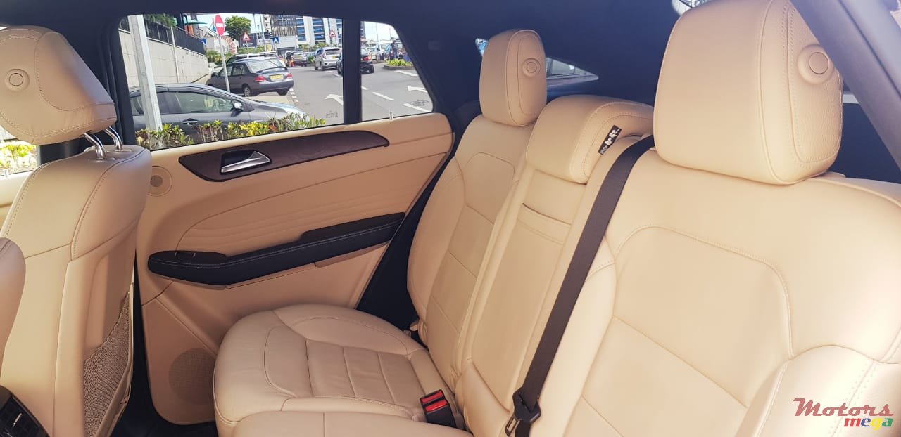 2017' Mercedes-Benz GLE 350d photo #5