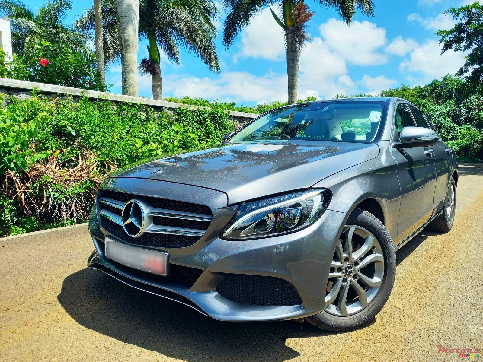 2018' Mercedes-Benz C 180 Avantgarde 1.6 photo #2