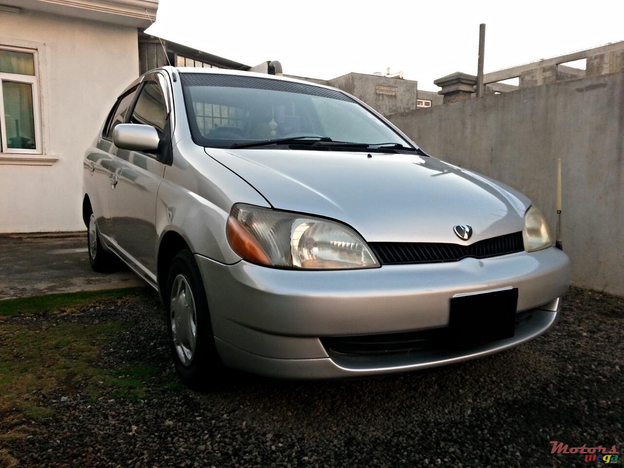 2000' Toyota photo #1