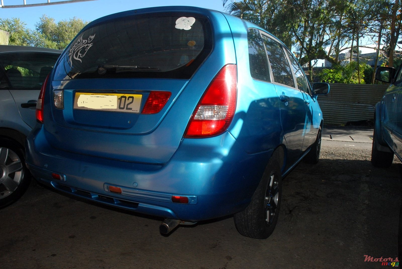 2002' Suzuki Liana photo #1